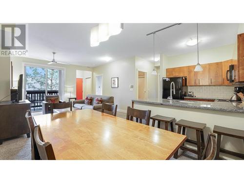 2049 Summit Drive Unit# 214, Panorama, BC - Indoor Photo Showing Dining Room