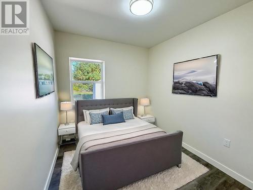 1118 10Th  Street, Invermere, BC - Indoor Photo Showing Bedroom