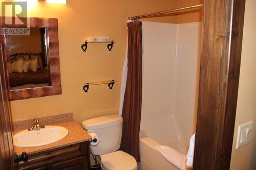 1351 Gerry Sorensen Way Unit# E2-D, Kimberley, BC - Indoor Photo Showing Bathroom