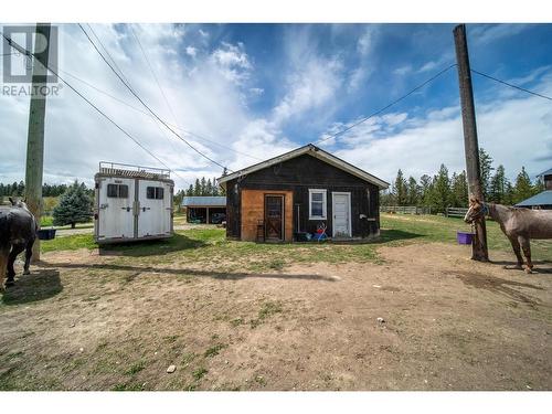 4134 95A Highway, Ta Ta Creek, BC 