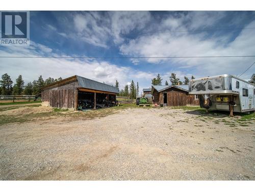 4134 95A Highway, Ta Ta Creek, BC 