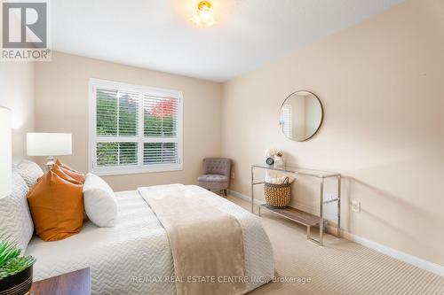 5 Munro Circle, Halton Hills, ON - Indoor Photo Showing Bedroom