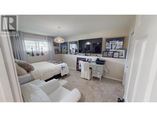 2401 12Th  N Street Unit# 17, Cranbrook, BC - Indoor Photo Showing Bedroom