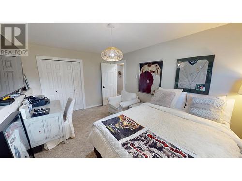 2401 12Th  N Street Unit# 17, Cranbrook, BC - Indoor Photo Showing Bedroom