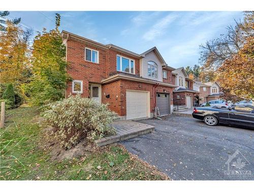 56 Furlong Crescent, Ottawa, ON 