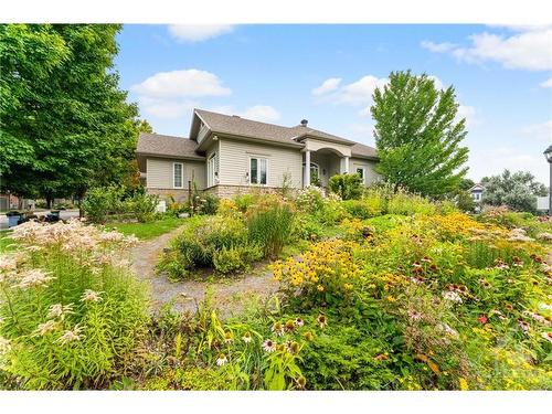 2 Kinmount Private, Kanata, ON 