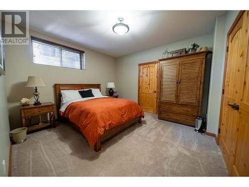 9865 Osprey Landing Drive, Wardner, BC - Indoor Photo Showing Bedroom