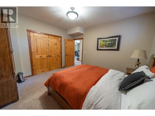 9865 Osprey Landing Drive, Wardner, BC - Indoor Photo Showing Bedroom