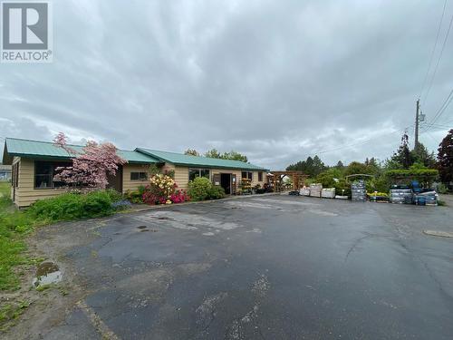 2915  3 Highway, Creston, BC 