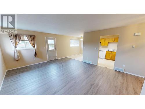 2504 12Th  N Street Unit# 2, Cranbrook, BC - Indoor