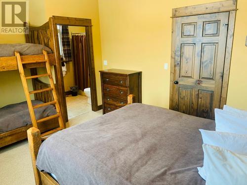 1351 Gerry Sorensen Way Unit# M4-A, Kimberley, BC - Indoor Photo Showing Bedroom