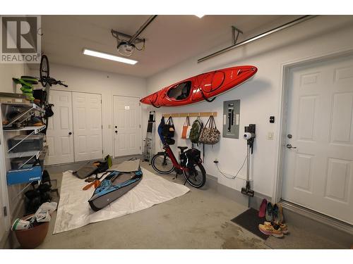 1000 Northstar Drive Unit# 28, Kimberley, BC - Indoor Photo Showing Garage