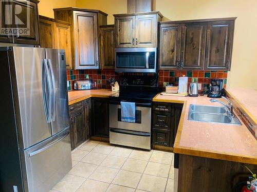 1351 Gerry Sorensen Way Unit# D5-D, Kimberley, BC - Indoor Photo Showing Kitchen With Stainless Steel Kitchen With Double Sink