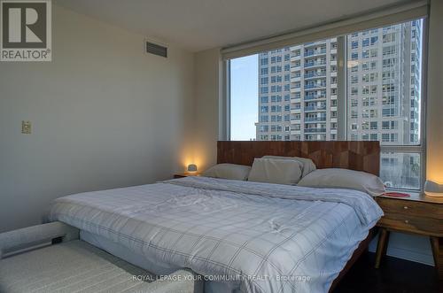 712 - 8 Rean Drive, Toronto, ON - Indoor Photo Showing Bedroom