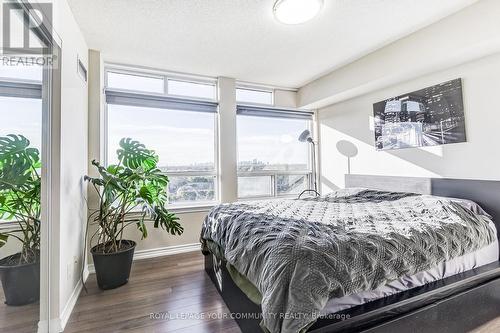 1008 - 1 Rean Drive, Toronto, ON - Indoor Photo Showing Bedroom