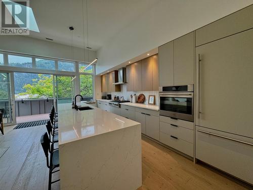 266 Baker Street Unit# 12, Nelson, BC - Indoor Photo Showing Kitchen