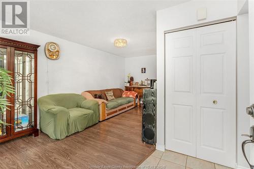 1329 Foster Avenue, Windsor, ON - Indoor Photo Showing Other Room