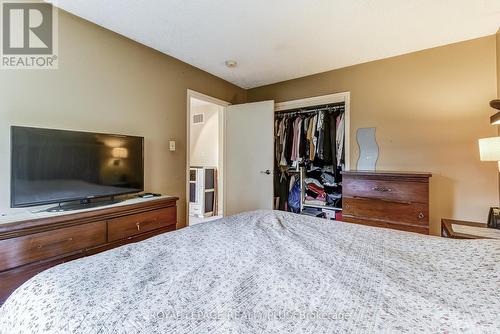 242 Village Wood Road, Oakville, ON - Indoor Photo Showing Bedroom