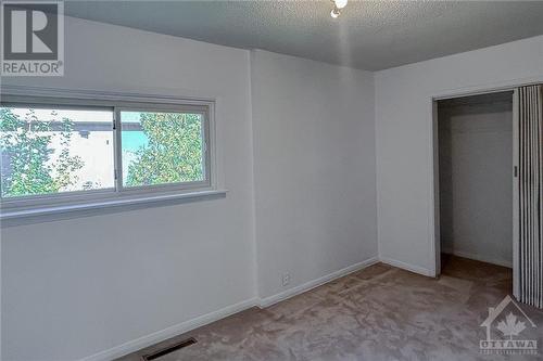 1745 Ortona Avenue, Ottawa, ON - Indoor Photo Showing Other Room