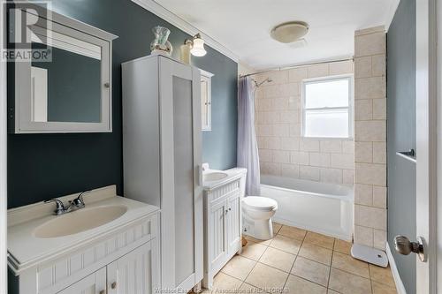 5 Centre Street West, Tilbury, ON - Indoor Photo Showing Bathroom