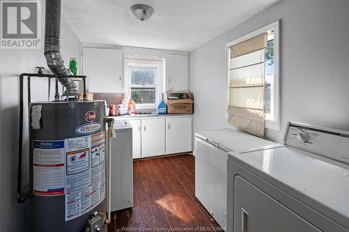 5 Centre Street West, Tilbury, ON - Indoor Photo Showing Laundry Room