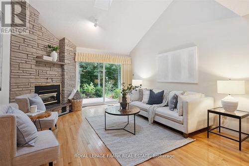 14 - 5 Heritage Way, Kawartha Lakes (Lindsay), ON - Indoor Photo Showing Living Room With Fireplace