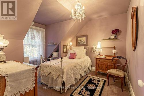 99 Boullee Street, London, ON - Indoor Photo Showing Bedroom