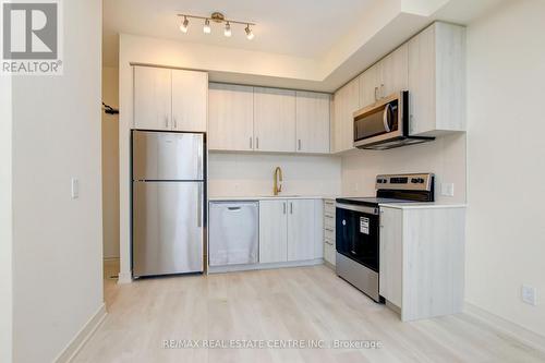 1602 - 8010 Derry Road, Milton, ON - Indoor Photo Showing Kitchen