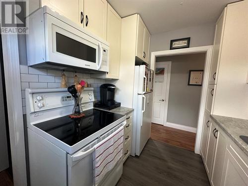 8 Harris Drive, Marystown, NL - Indoor Photo Showing Kitchen