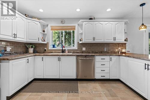 1900 Keene Road, Otonabee-South Monaghan, ON - Indoor Photo Showing Kitchen With Upgraded Kitchen