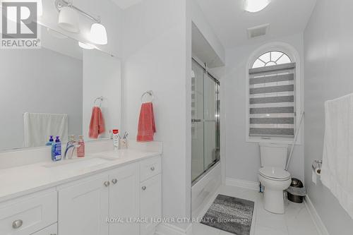 60 Legend Lane, Brampton, ON - Indoor Photo Showing Bathroom