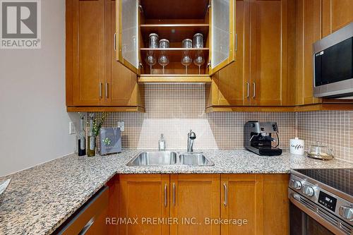 1002 - 60 Byng Avenue W, Toronto, ON - Indoor Photo Showing Kitchen