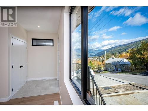 9 Pine  Street Unit# 6, Nelson, BC - 