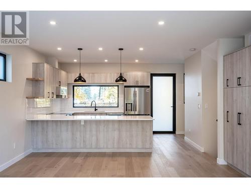 9 Pine  Street Unit# 6, Nelson, BC - Indoor Photo Showing Kitchen With Upgraded Kitchen