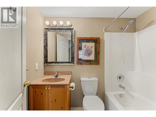 1200 Riverside  Way Unit# 1222, Fernie, BC - Indoor Photo Showing Bathroom