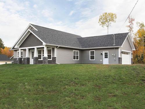 1472 Andrea Drive, Coldbrook, NS 