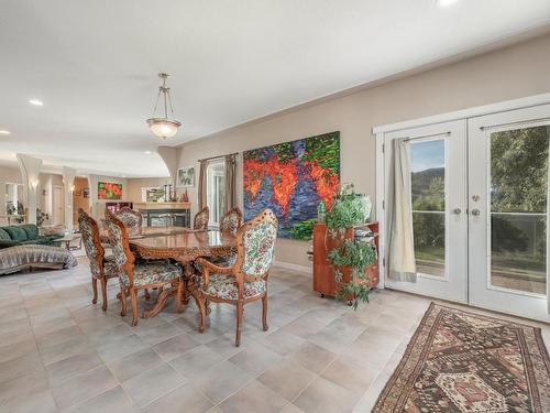 3390 Shuswap Road E, Kamloops, BC - Indoor Photo Showing Dining Room