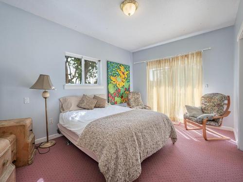 3390 Shuswap Road E, Kamloops, BC - Indoor Photo Showing Bedroom