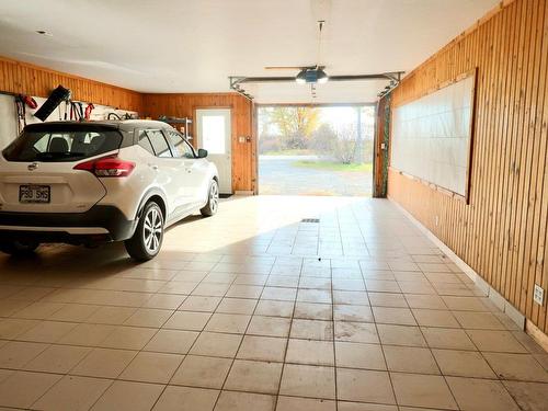 Garage - 740 Ch. De La Grande-Carrière, Louiseville, QC - Indoor Photo Showing Garage