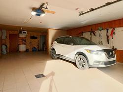 Garage - 