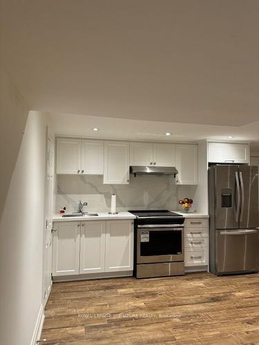 Bsmt-30 Chiswell Cres, Toronto, ON - Indoor Photo Showing Kitchen