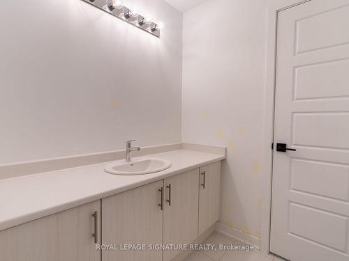 70-23 Selfridge Way, Whitby, ON - Indoor Photo Showing Bathroom