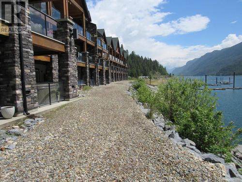 5570 Bwater Rd Road Unit# 117, Castlegar, BC - Outdoor