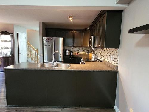 69 Banffshire St, Kitchener, ON - Indoor Photo Showing Kitchen With Upgraded Kitchen