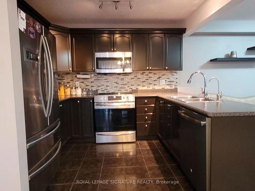 69 Banffshire St, Kitchener, ON - Indoor Photo Showing Kitchen With Double Sink With Upgraded Kitchen