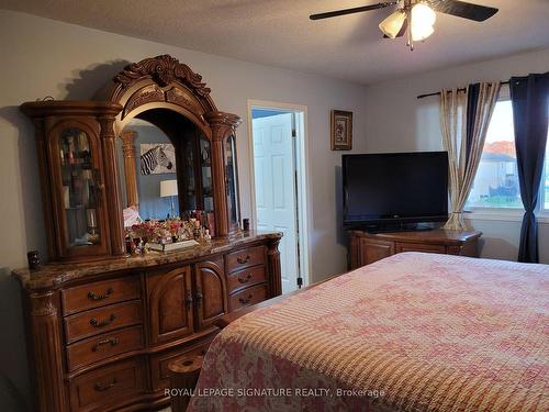 69 Banffshire St, Kitchener, ON - Indoor Photo Showing Bedroom