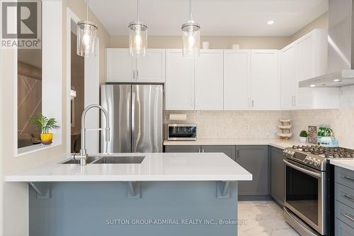 159 Mintwood Road, Vaughan, ON - Indoor Photo Showing Kitchen With Stainless Steel Kitchen With Double Sink With Upgraded Kitchen