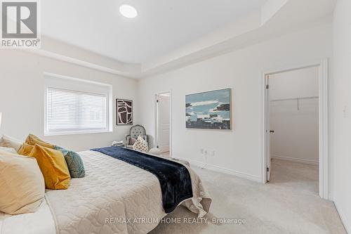 166 Elgin Mills Rd W Road, Richmond Hill, ON - Indoor Photo Showing Bedroom