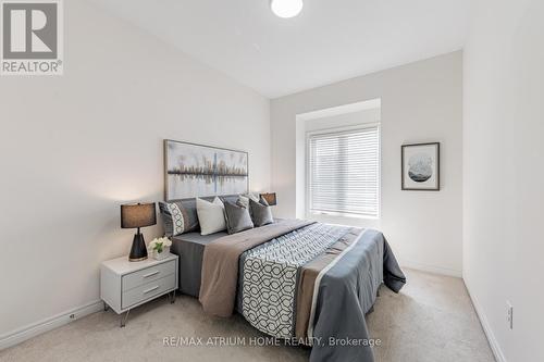 166 Elgin Mills Rd W Road, Richmond Hill, ON - Indoor Photo Showing Bedroom