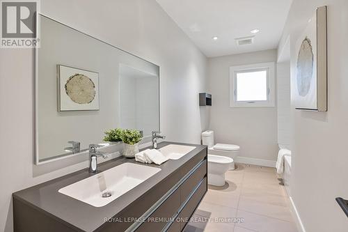 9 Colle Melito Way, Vaughan, ON - Indoor Photo Showing Bathroom